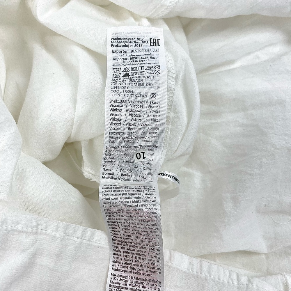 NWT Vero Moda Tiered Ruffle Dress in Snow White Size Medium - Picture 6 of 9